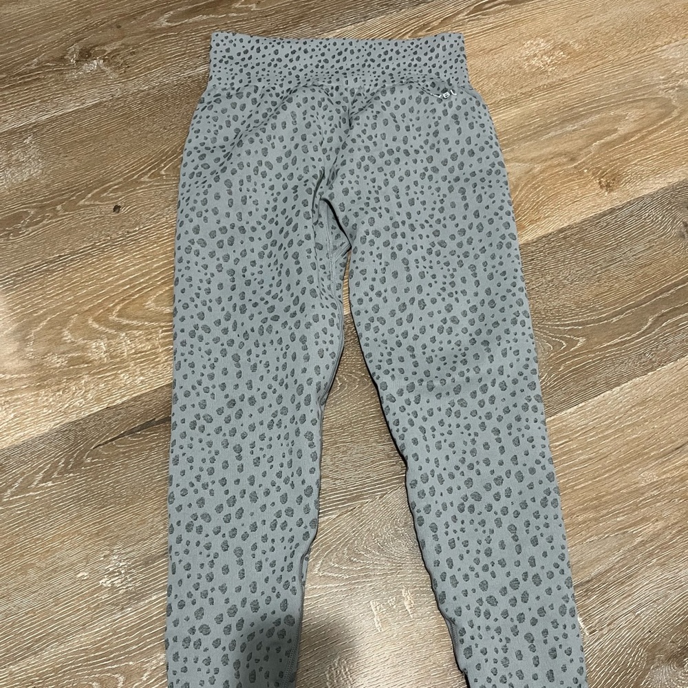 AYBL workout leggings